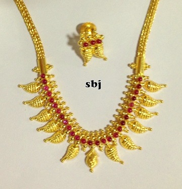 gold set with rubies